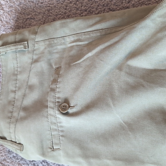 Hybrid Short - Picture 2 of 3